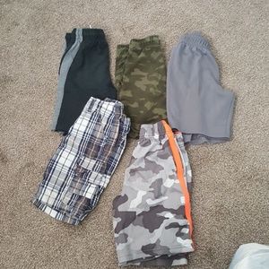5 pairs boys shorts. Size 6/7